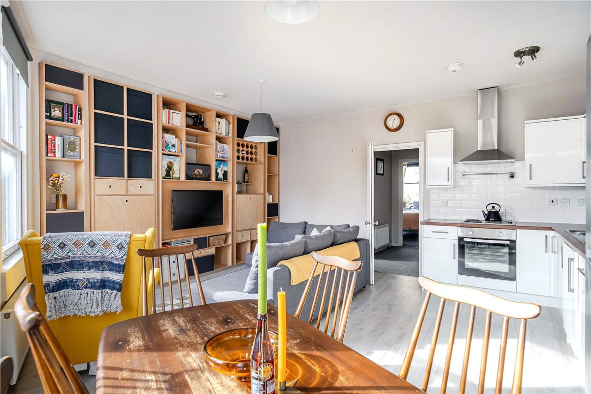 1 bedroom flat, Hay Hill, Bath BA1 - Available