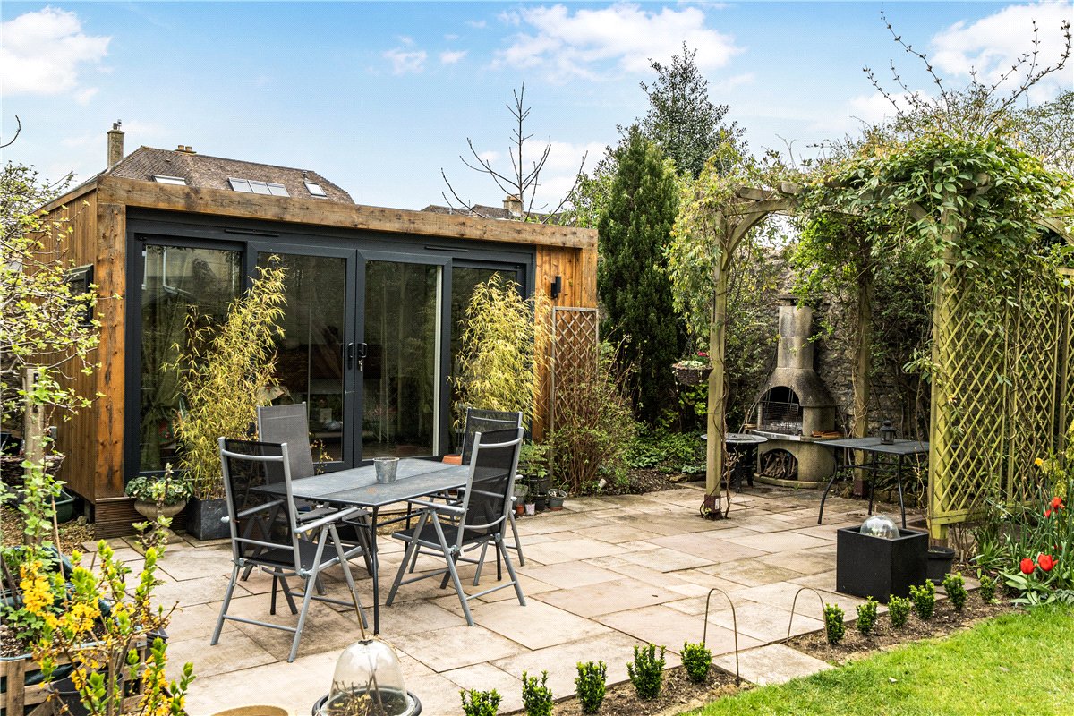 6 bedroom house, Combe Park, Bath BA1 - Available