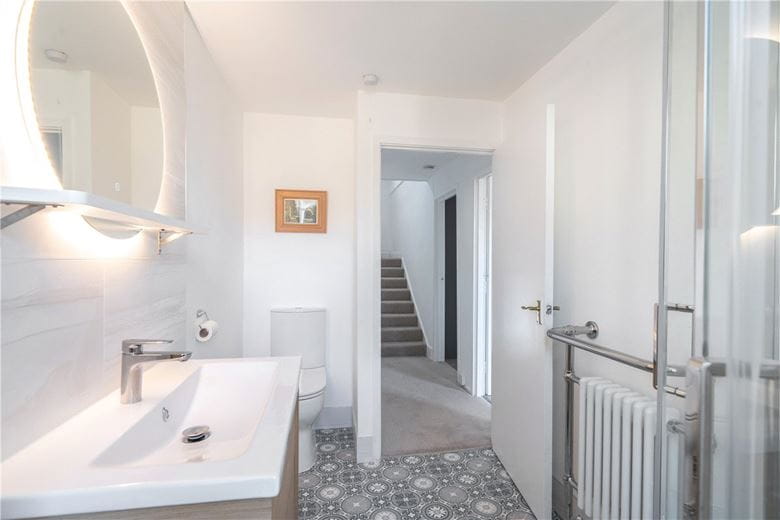 2 bedroom maisonette, Chapel Row, Bath BA1 - Available