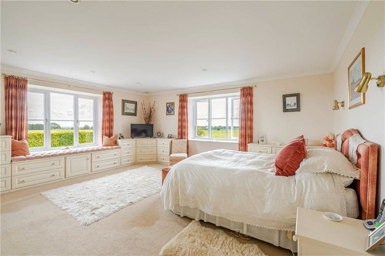 3 bedroom house, Tetbury, Gloucestershire GL8 - Sold STC