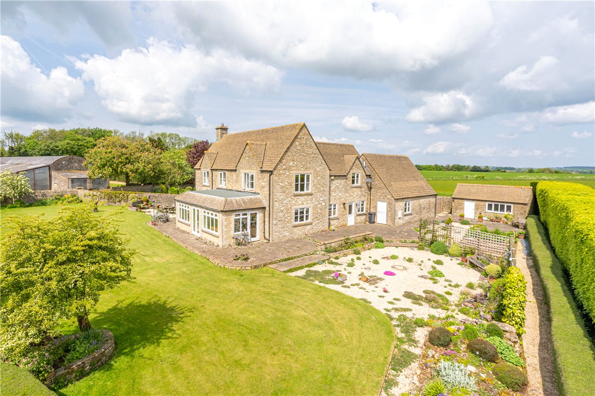 3 bedroom house, Tetbury, Gloucestershire GL8 - Sold STC