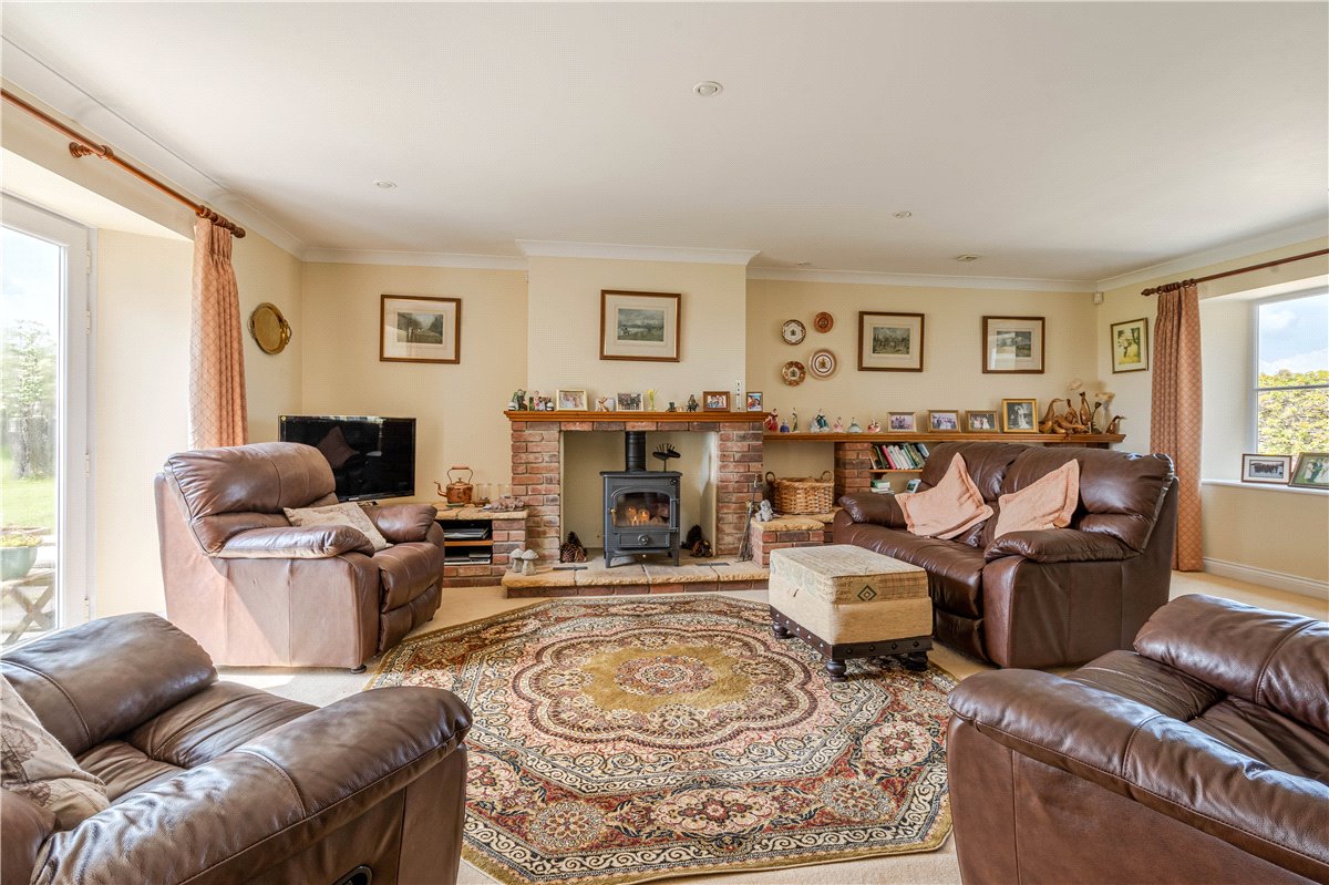 3 bedroom house, Tetbury, Gloucestershire GL8 - Sold STC