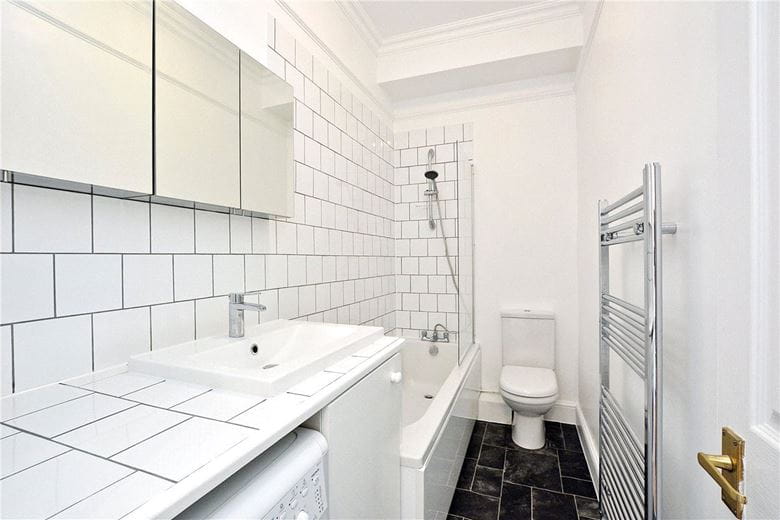 1 bedroom flat, Mortlake High Street, London SW14 - Sold