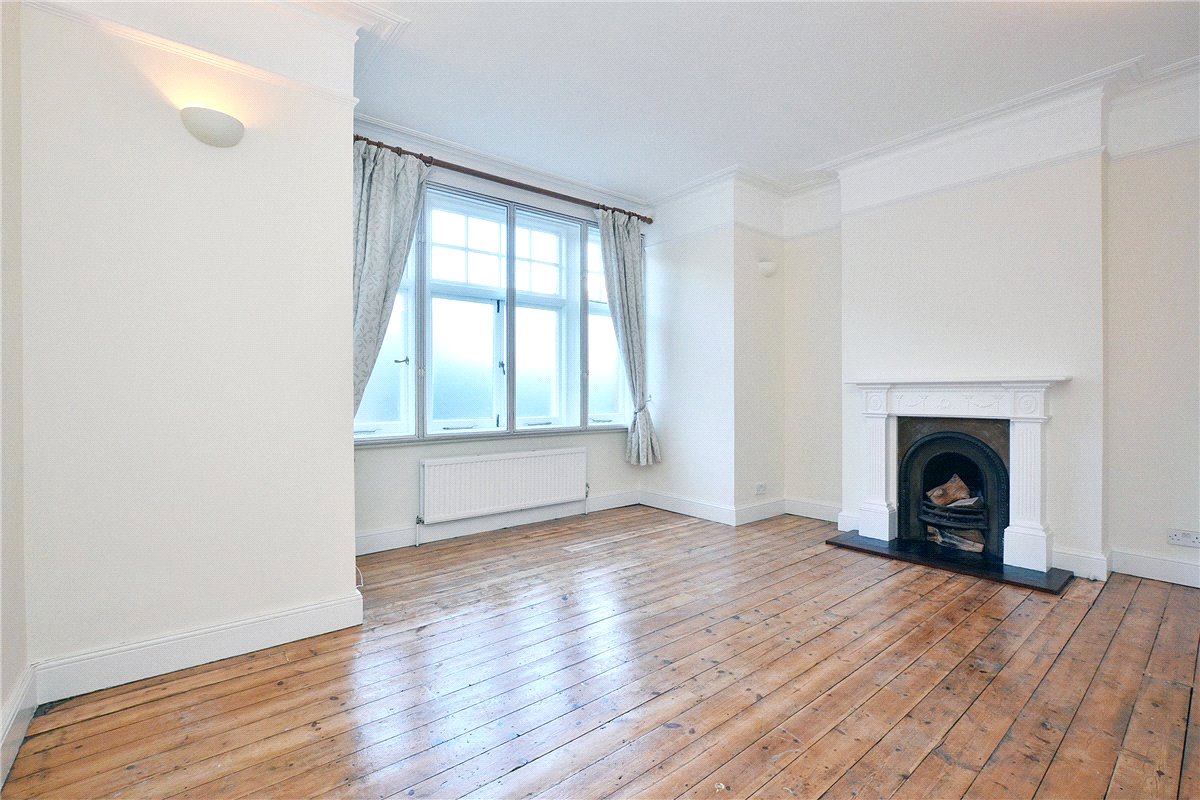 1 bedroom flat, Mortlake High Street, London SW14 - Sold