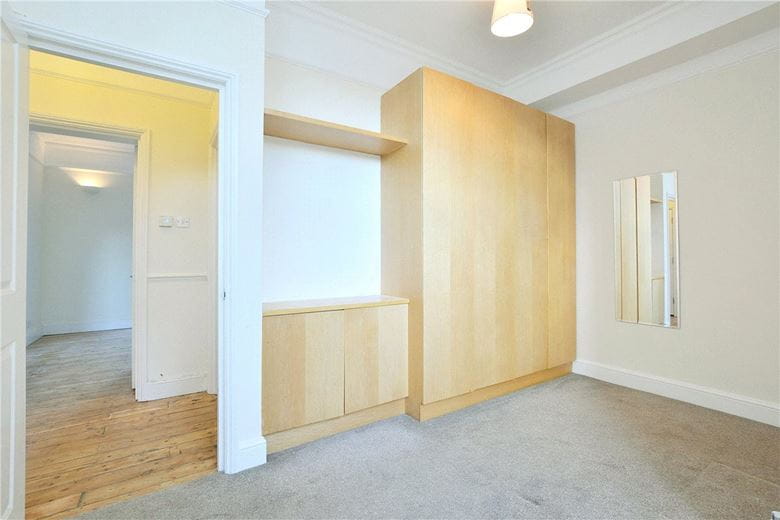 1 bedroom flat, Mortlake High Street, London SW14 - Sold