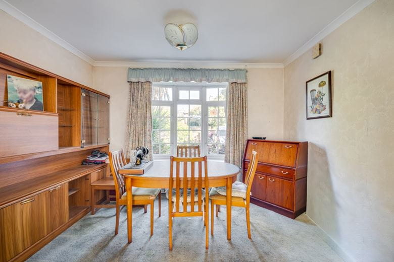 2 bedroom house, Barnes Avenue, London SW13 - Sold STC