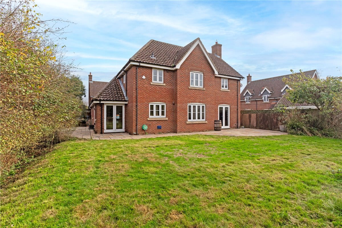 4 bedroom house, Damms Pastures, Highfields Caldecote CB23 - Sold