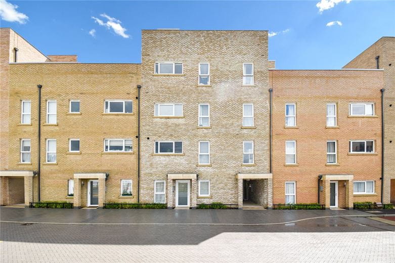 3 bedroom flat, Galton Road, Cambridge CB3 - Available