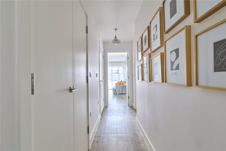 2 bedroom flat, Marleigh Avenue, Cambridge CB5 - Sold STC