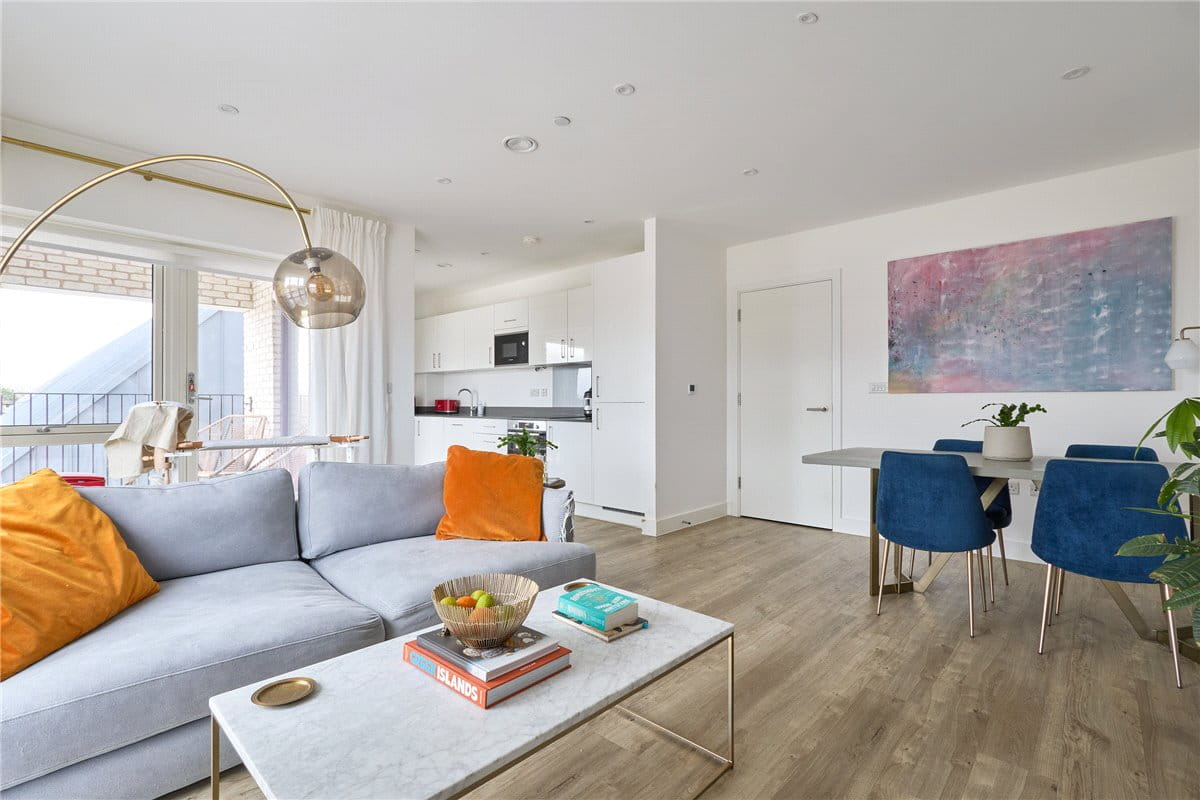 2 bedroom flat, Marleigh Avenue, Cambridge CB5 - Sold STC