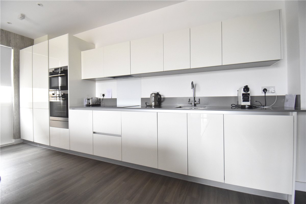 2 bedroom flat, Hawkey Road, Trumpington CB2 - Available