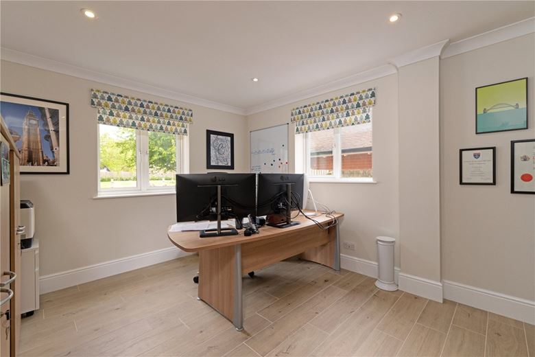 6 bedroom house, Rhee Meadows, Barrington CB22 - Sold