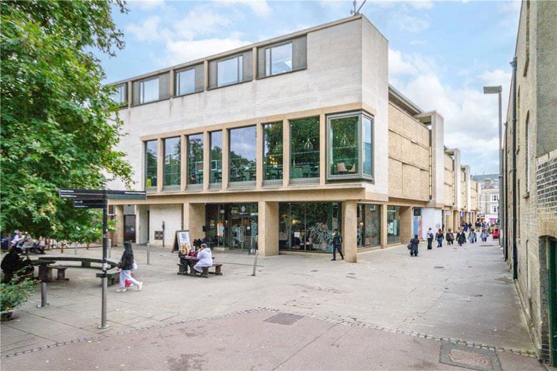 2 bedroom flat, Christ's Lane, Cambridge CB1 - Available
