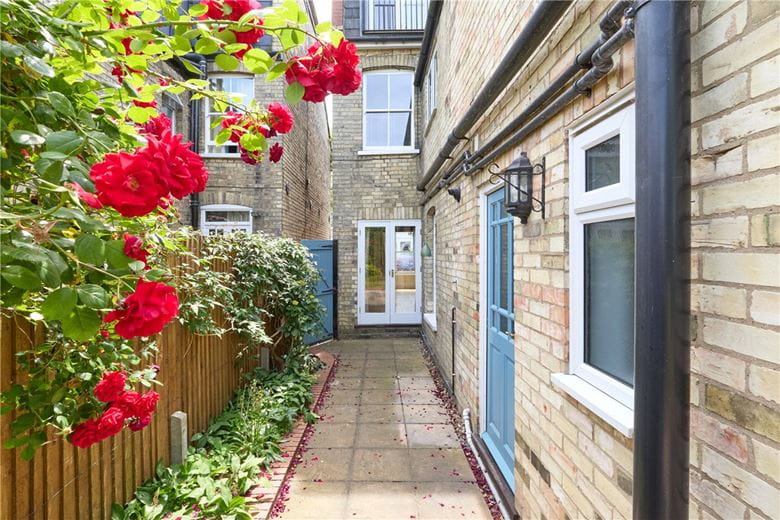 3 bedroom house, Montague Road, Cambridge CB4 - Sold STC