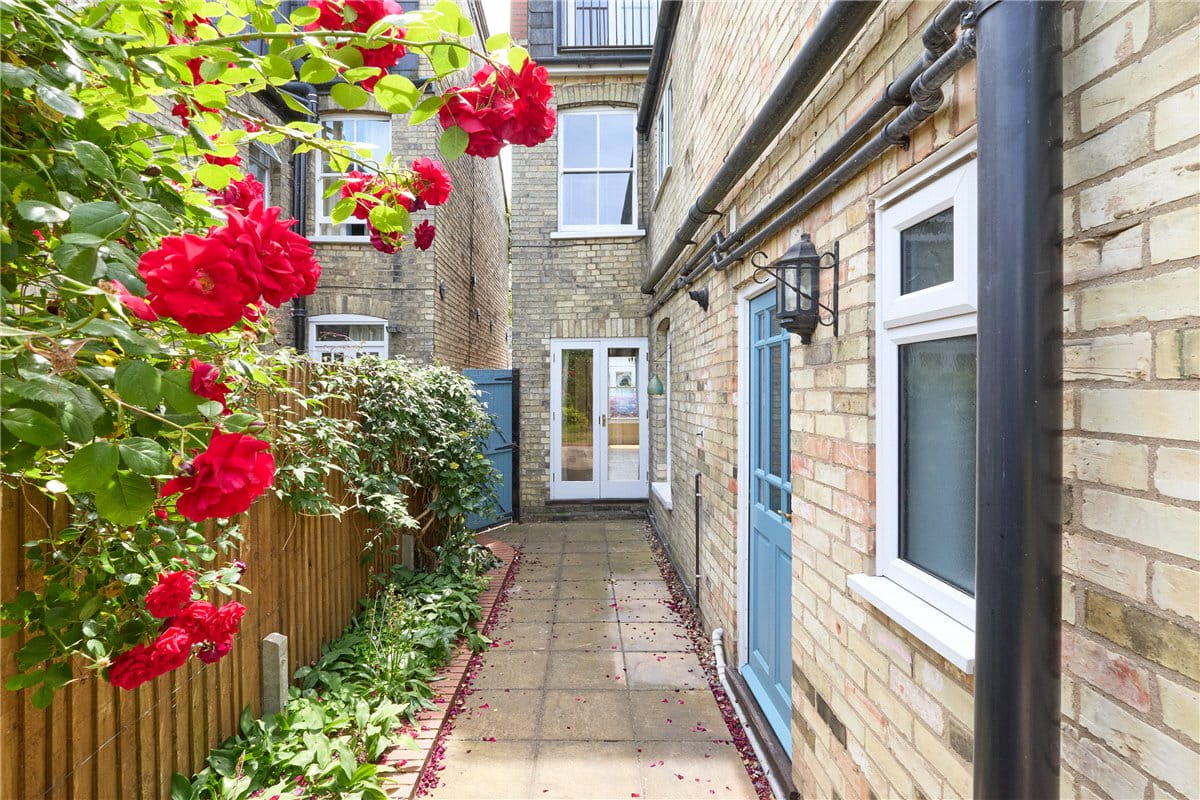 3 bedroom house, Montague Road, Cambridge CB4 - Sold STC