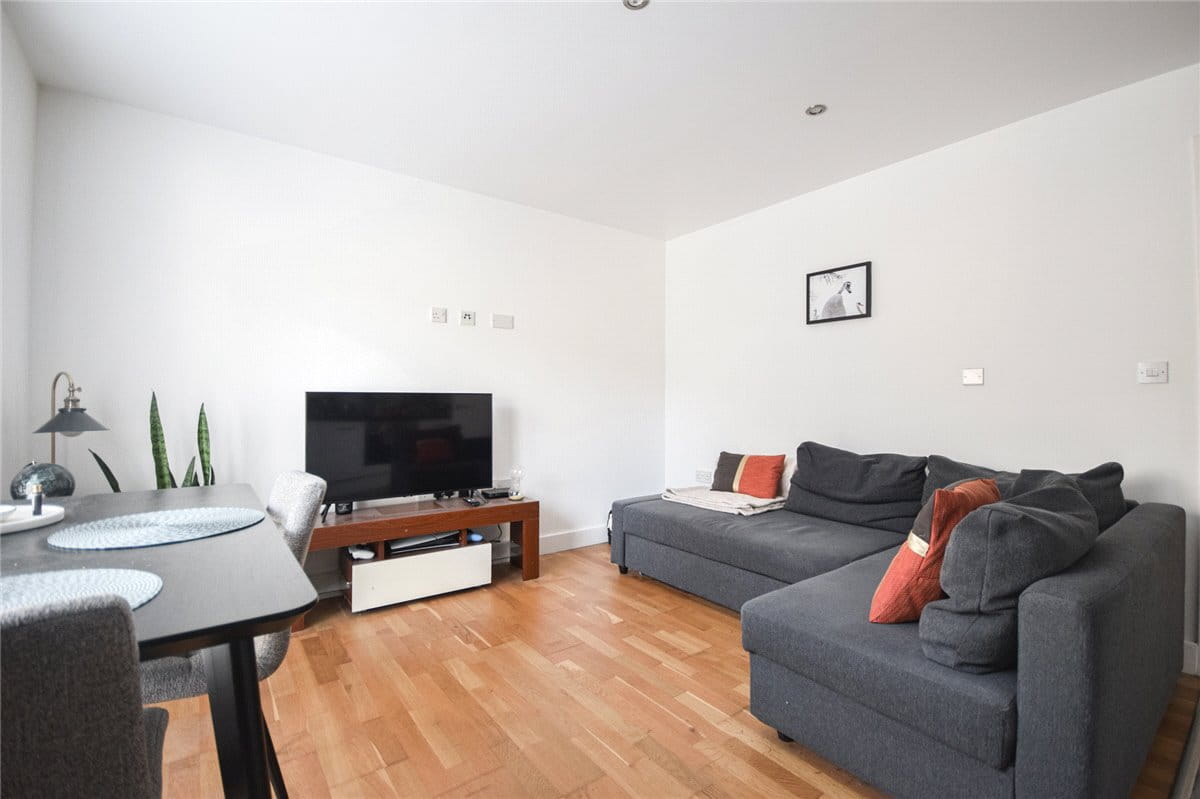 1 bedroom flat, Union Road, Cambridge CB2 - Sold