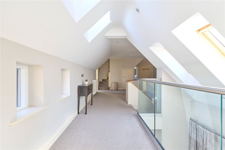 5 bedroom house, Centre Drive, Newmarket CB8 - Sold