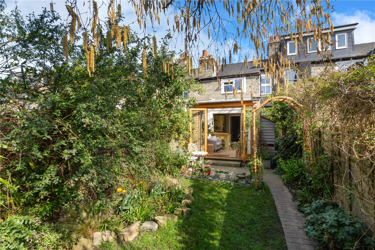 2 bedroom house, Sedgwick Street, Cambridge CB1 - Sold