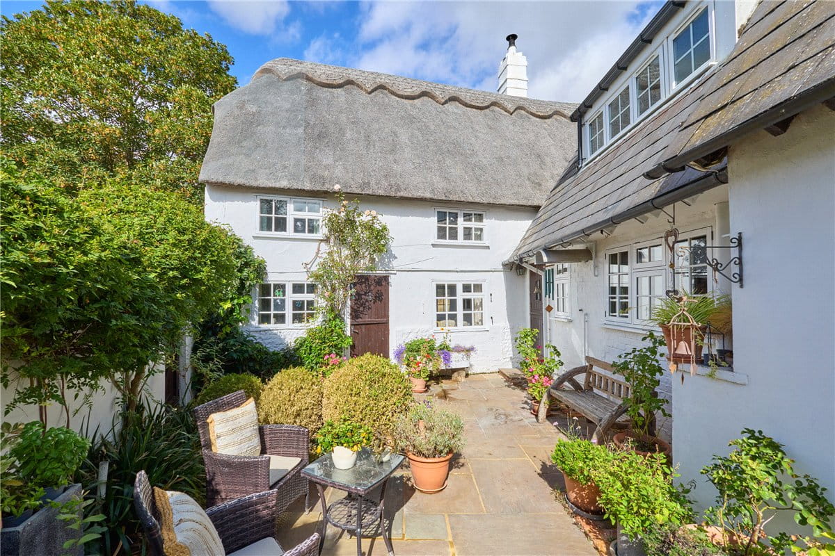 5 bedroom house, High Street, Melbourn SG8 - Available