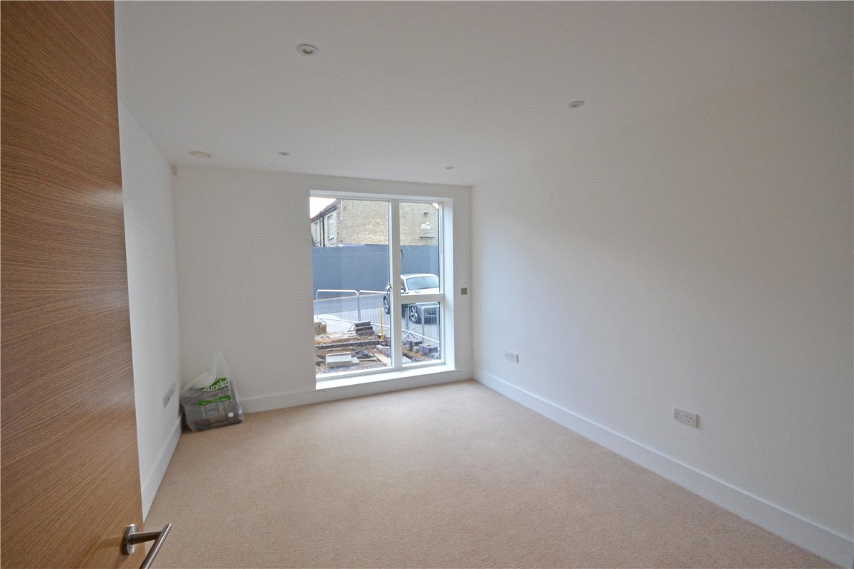 1 bedroom flat, Kingsley Walk, Cambridge CB5 - Sold STC