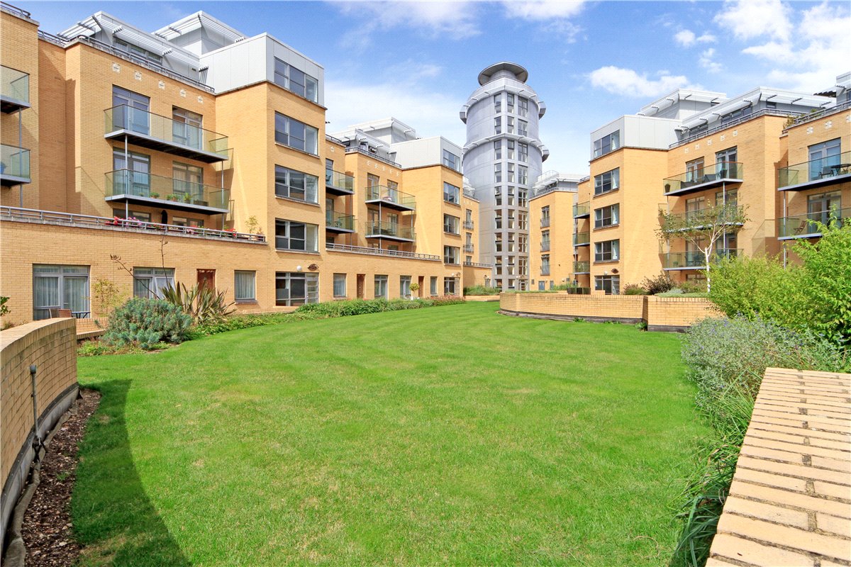 1 bedroom flat, The Belvedere, Homerton Street CB2 - Sold STC