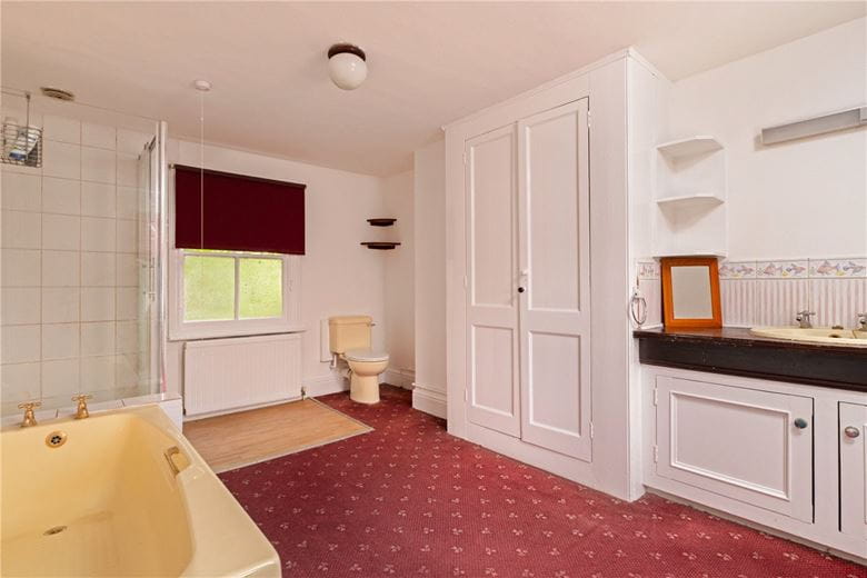 4 bedroom house, Hilton Road, Fenstanton PE28 - Available