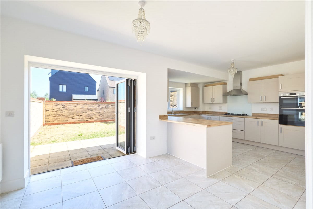 5 bedroom house, Britannia Road, Northstowe CB24 - Available