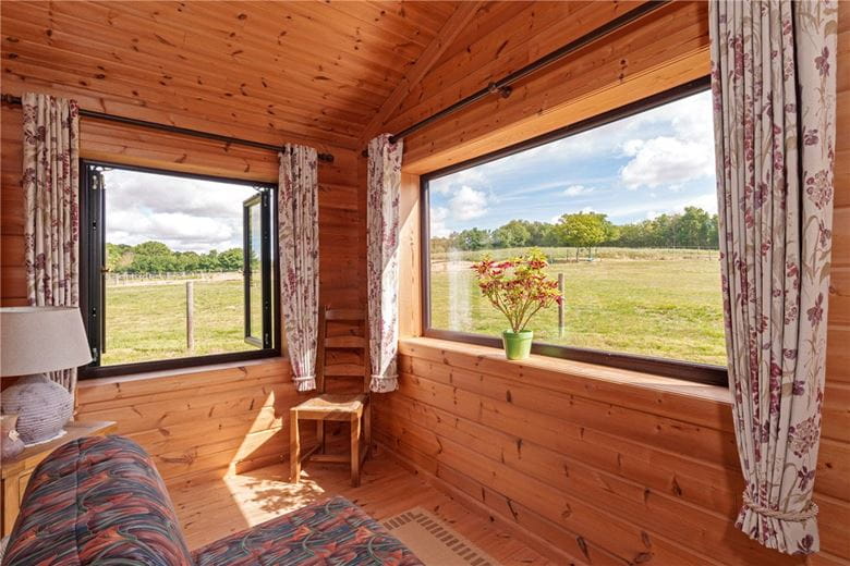 3 bedroom house, Station Road, Tilbrook PE28 - Available