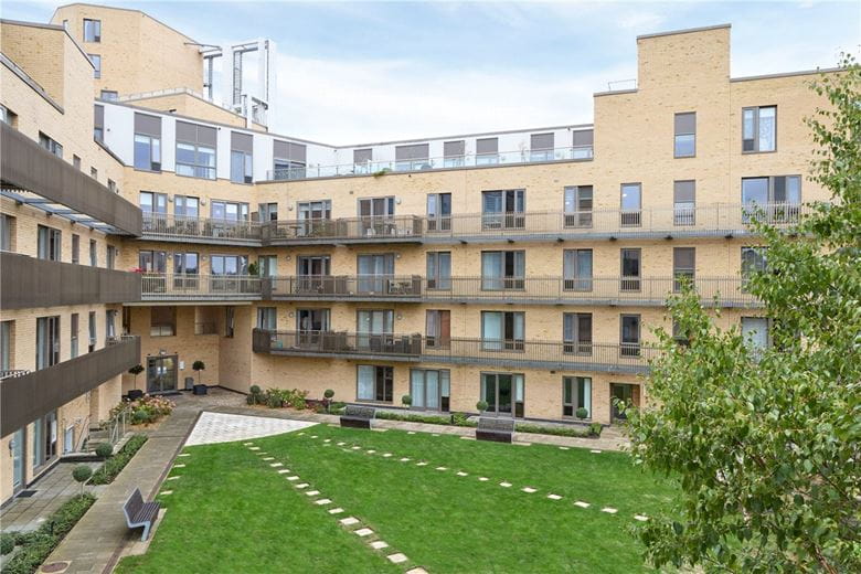 1 bedroom flat, Hills Road, Cambridge CB2 - Available