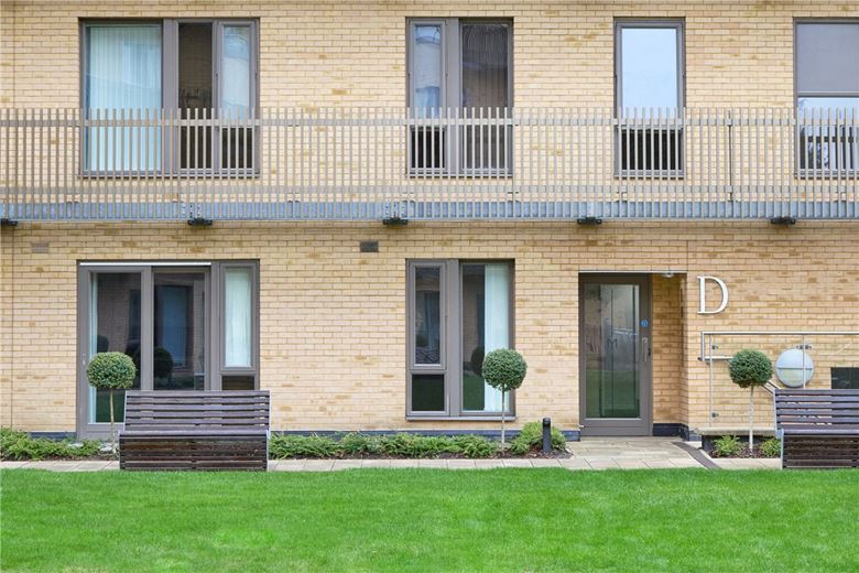 1 bedroom flat, Hills Road, Cambridge CB2 - Available