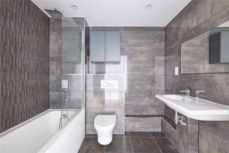 1 bedroom flat, Hills Road, Cambridge CB2 - Available