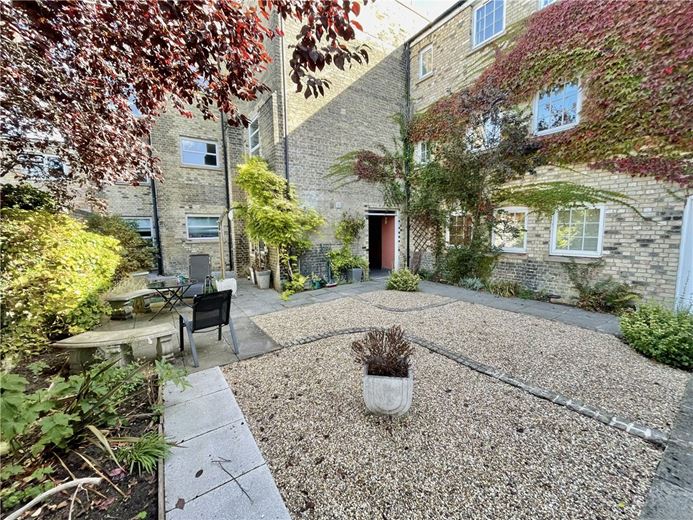 2 bedroom flat, Paradise Street, Cambridge CB1 - Available