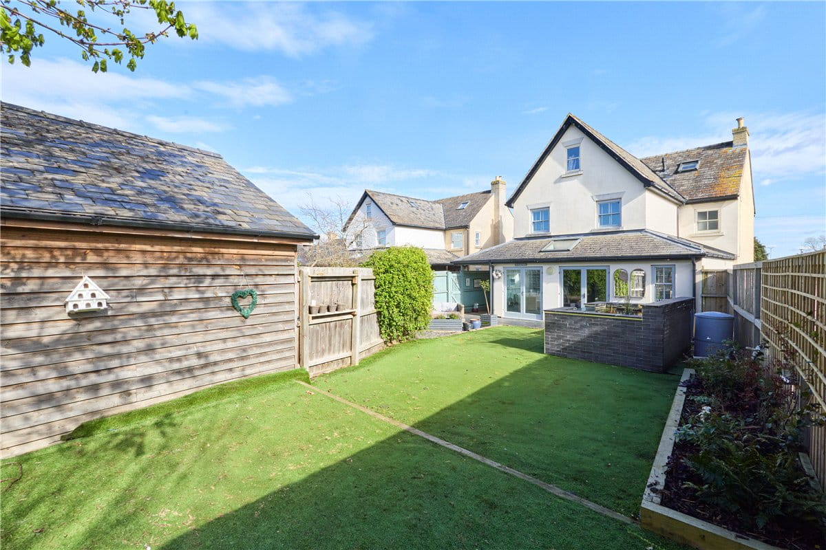 5 bedroom house, Water Lane, Oakington CB24 - Available