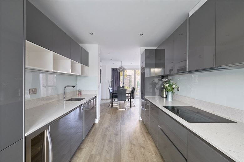 4 bedroom house, Knightly Avenue, Cambridge CB2 - Available