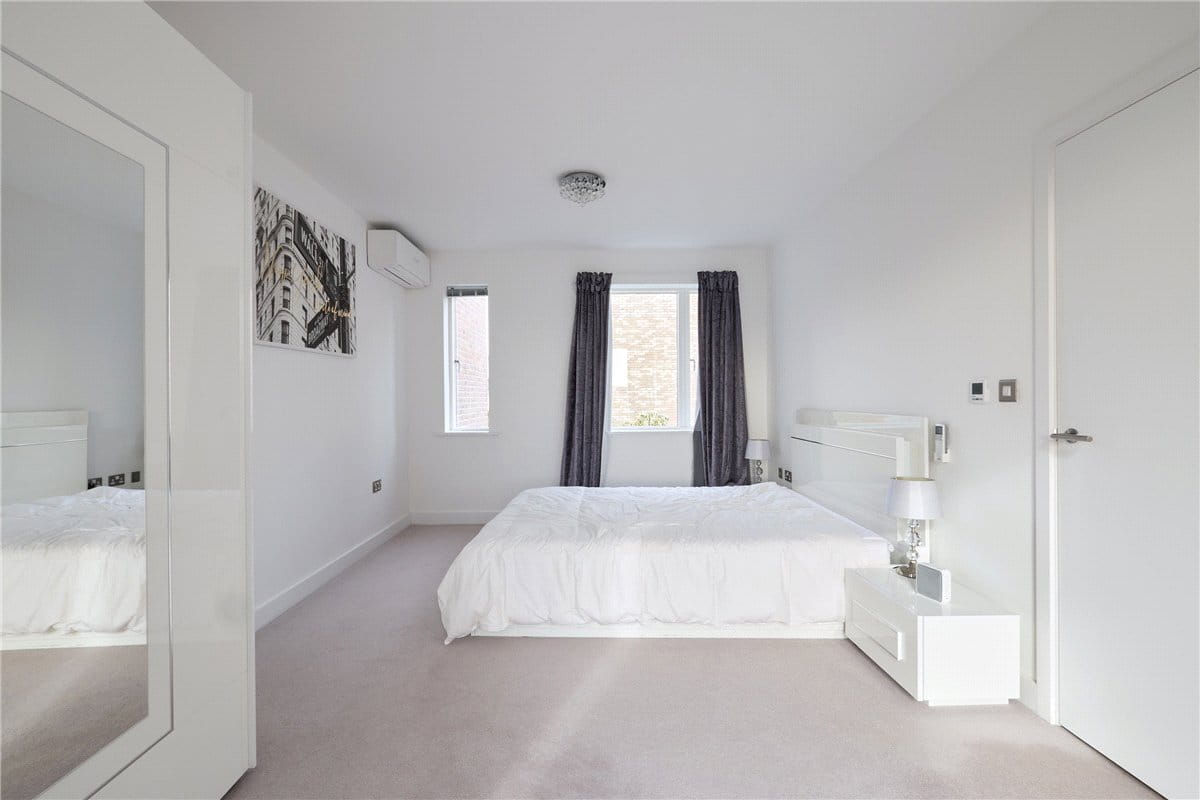 4 bedroom house, Knightly Avenue, Cambridge CB2 - Available