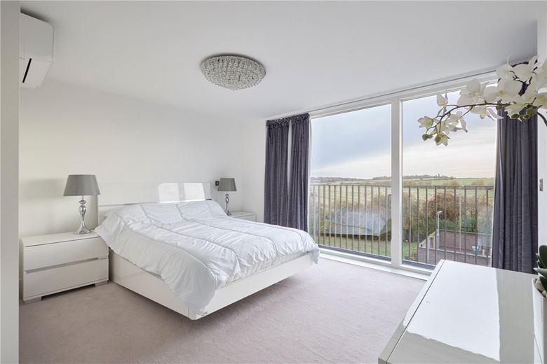 4 bedroom house, Knightly Avenue, Cambridge CB2 - Available