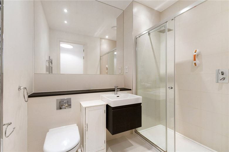 4 bedroom house, Windmill Drive, Trumpington CB2 - Available