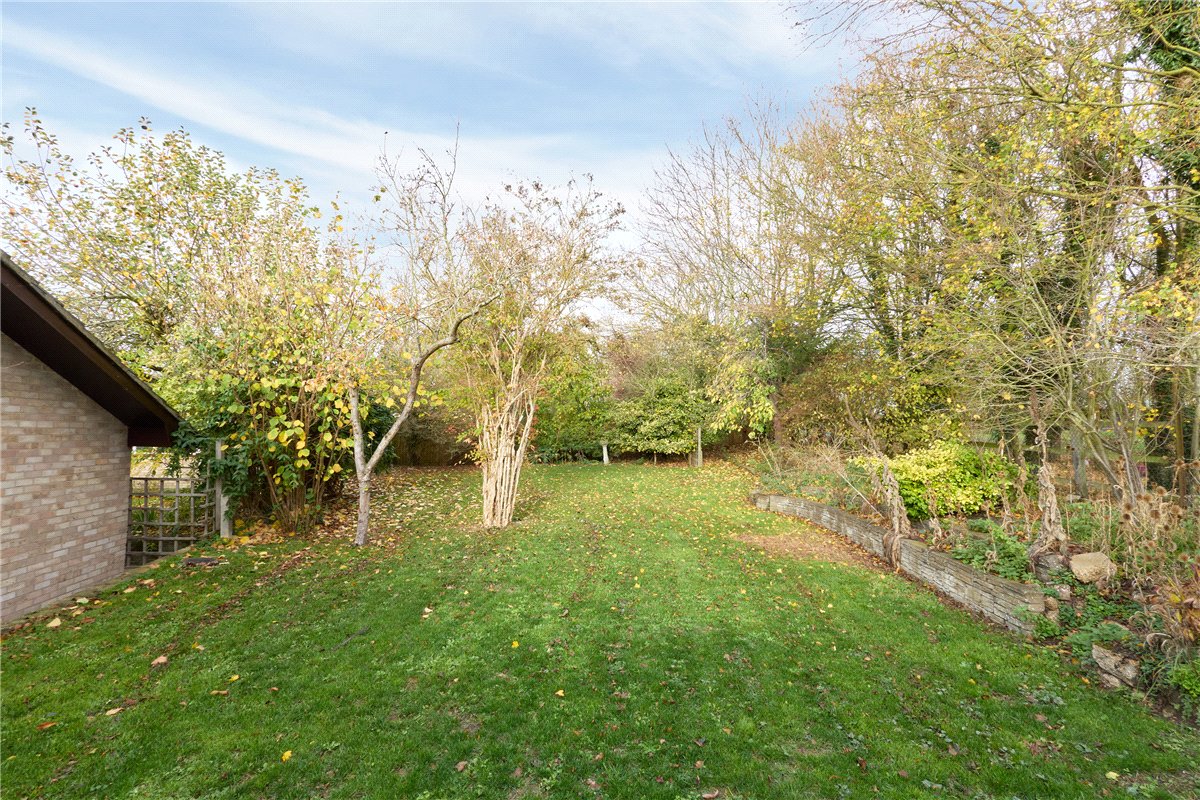 6 bedroom bungalow, Church Street, Thriplow SG8 - Available