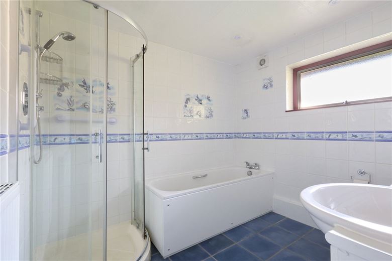 6 bedroom bungalow, Church Street, Thriplow SG8 - Available