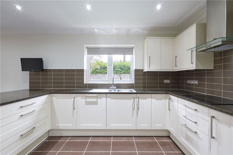 3 bedroom bungalow, High Street, Waterbeach CB25 - Available