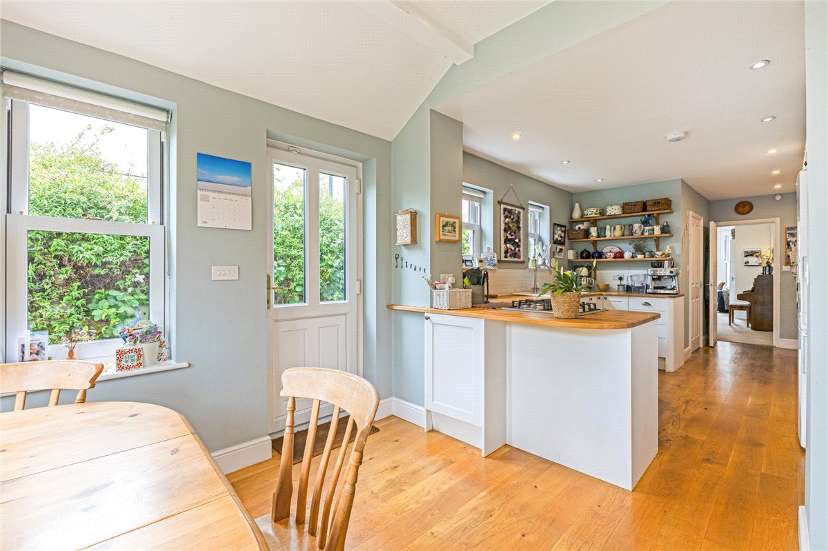 4 bedroom house, Fulbrooke Road, Cambridge CB3 - Available