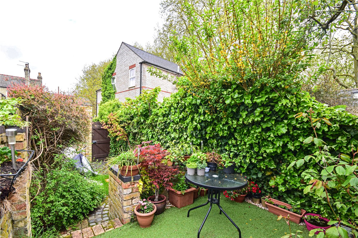 3 bedroom house, Petworth Street, Cambridge CB1 - Available