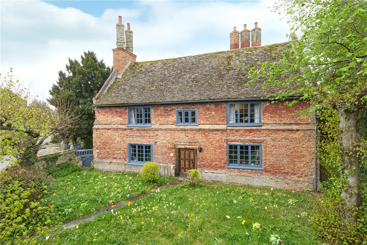 5 bedroom house, Station Road, Histon CB24 - Available