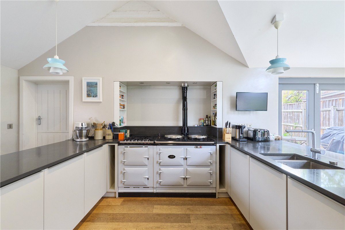 5 bedroom house, Station Road, Histon CB24 - Available