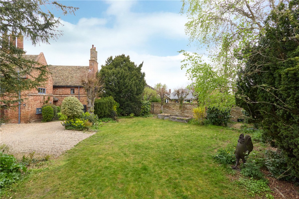 5 bedroom house, Station Road, Histon CB24 - Available