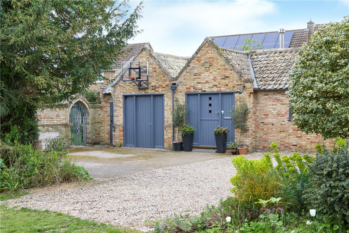 5 bedroom house, Station Road, Histon CB24 - Available