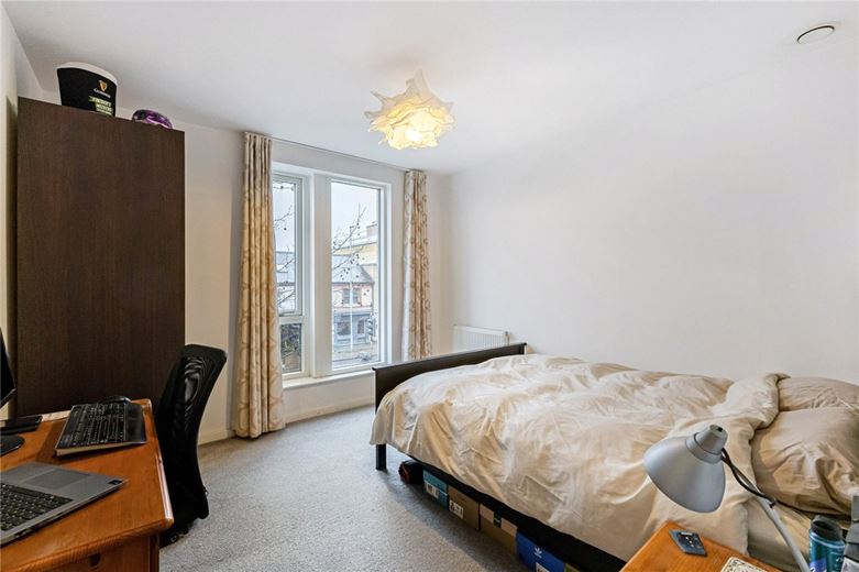 2 bedroom flat, Hills Road, Cambridge CB2 - Available