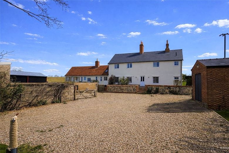 4 bedroom house, Upend, Newmarket CB8 - Available