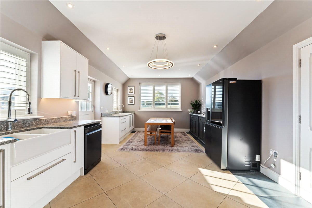 4 bedroom house, Upend, Newmarket CB8 - Available