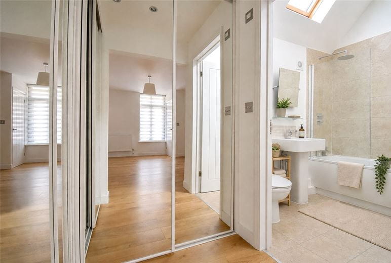 1 bedroom flat, Coleridge Road, Cambridge CB1 - Available